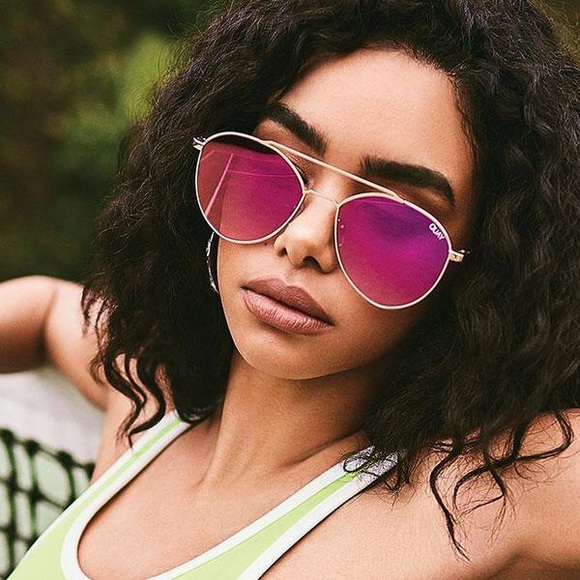 Quay Dragonfly Aviator Sunglasses Gold / Pink - Picture 2 of 5